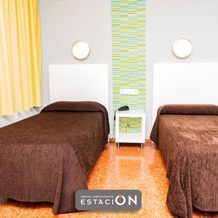 Hostal Restaurante Estacion Jaen Exterior photo